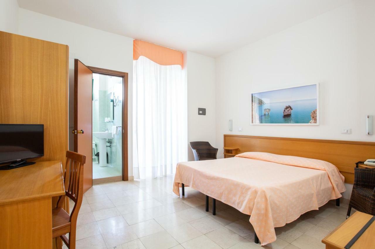 Hotel Mediterraneo Vieste Exterior photo